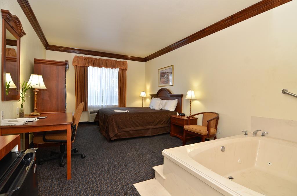 Best Western Fort Worth Inn And Suites Kültér fotó